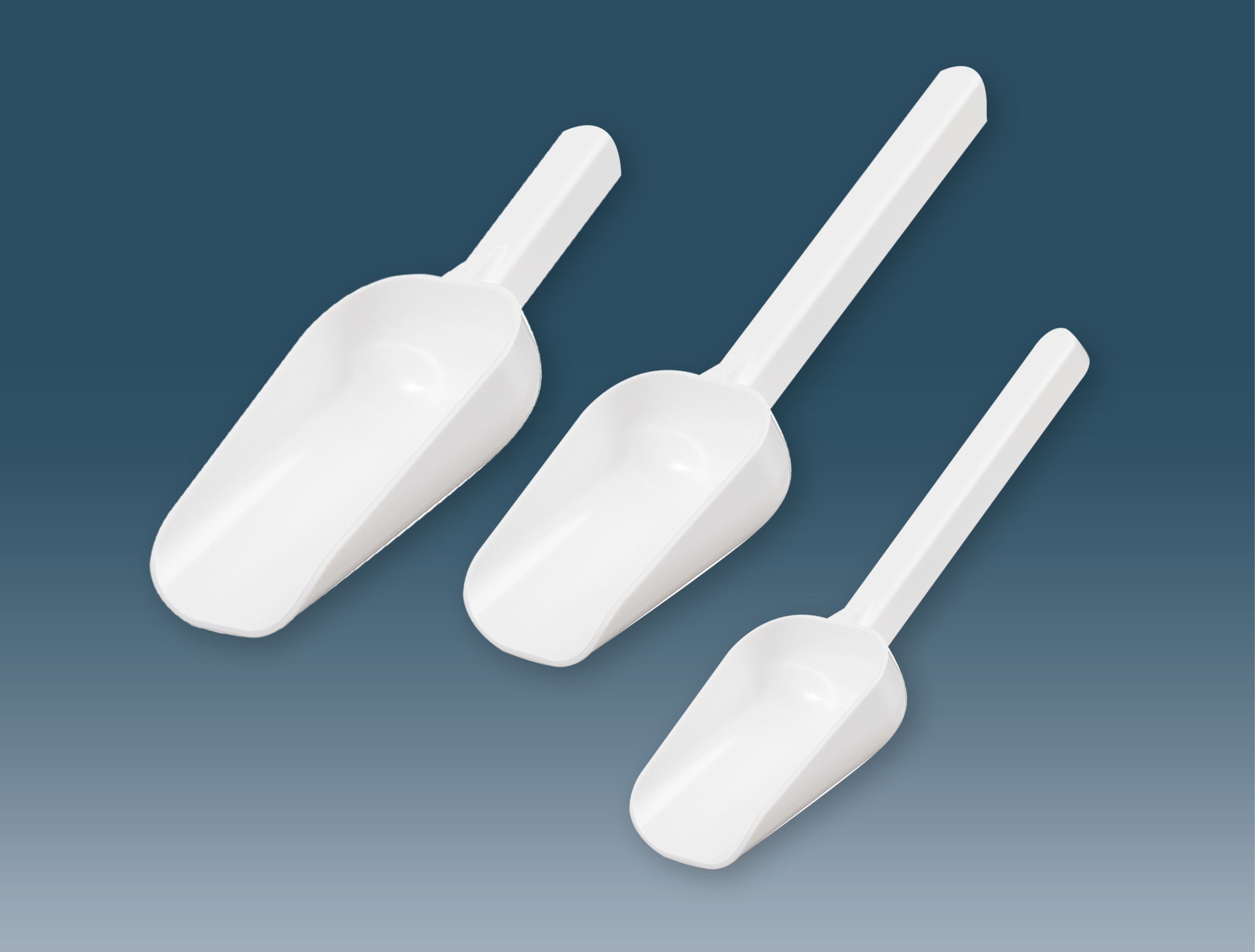 Scoop With Long Handle HIPS